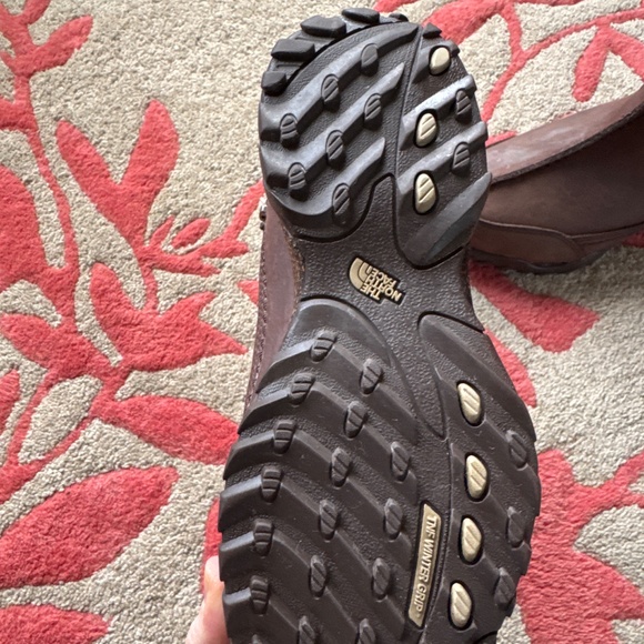 The North Face  Leather Snow Primaloft Hydroseal Boots - Picture 2 of 6